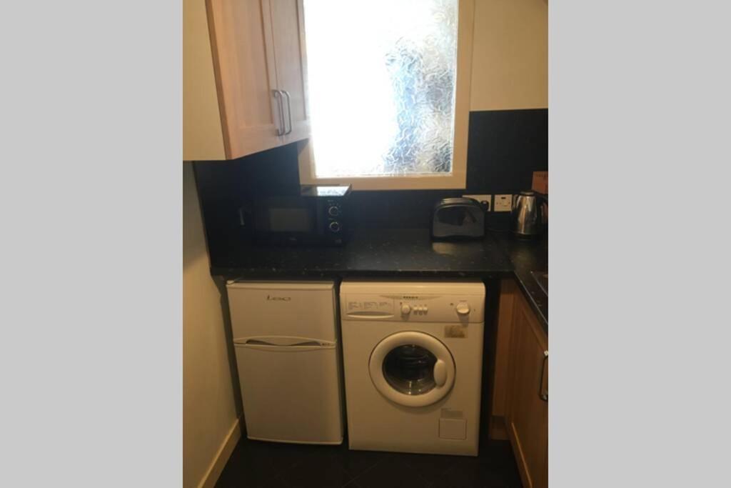 2 Bedroom Flat In Stornoway Town Centre Esterno foto