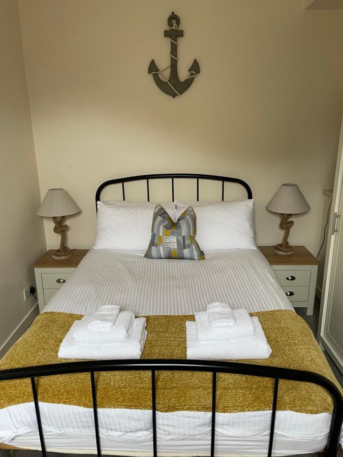 2 Bedroom Flat In Stornoway Town Centre Esterno foto